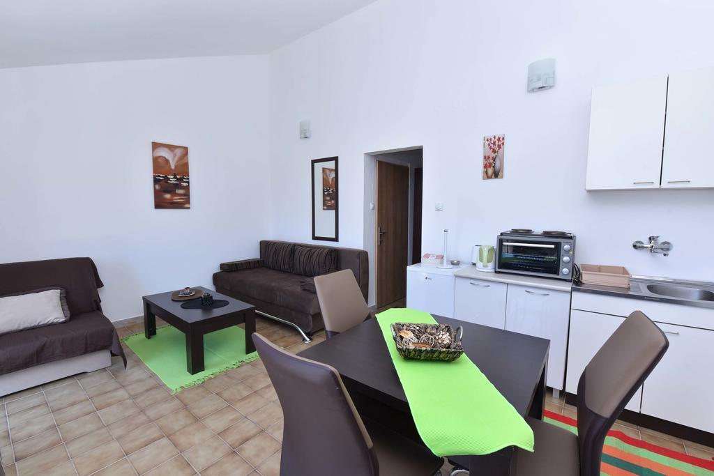 Vila Lucice Petrovac Buitenkant foto
