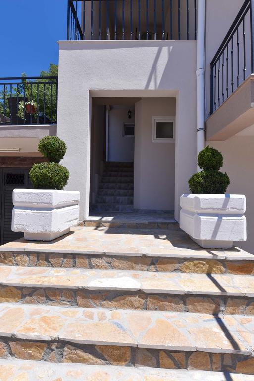 Vila Lucice Petrovac Buitenkant foto