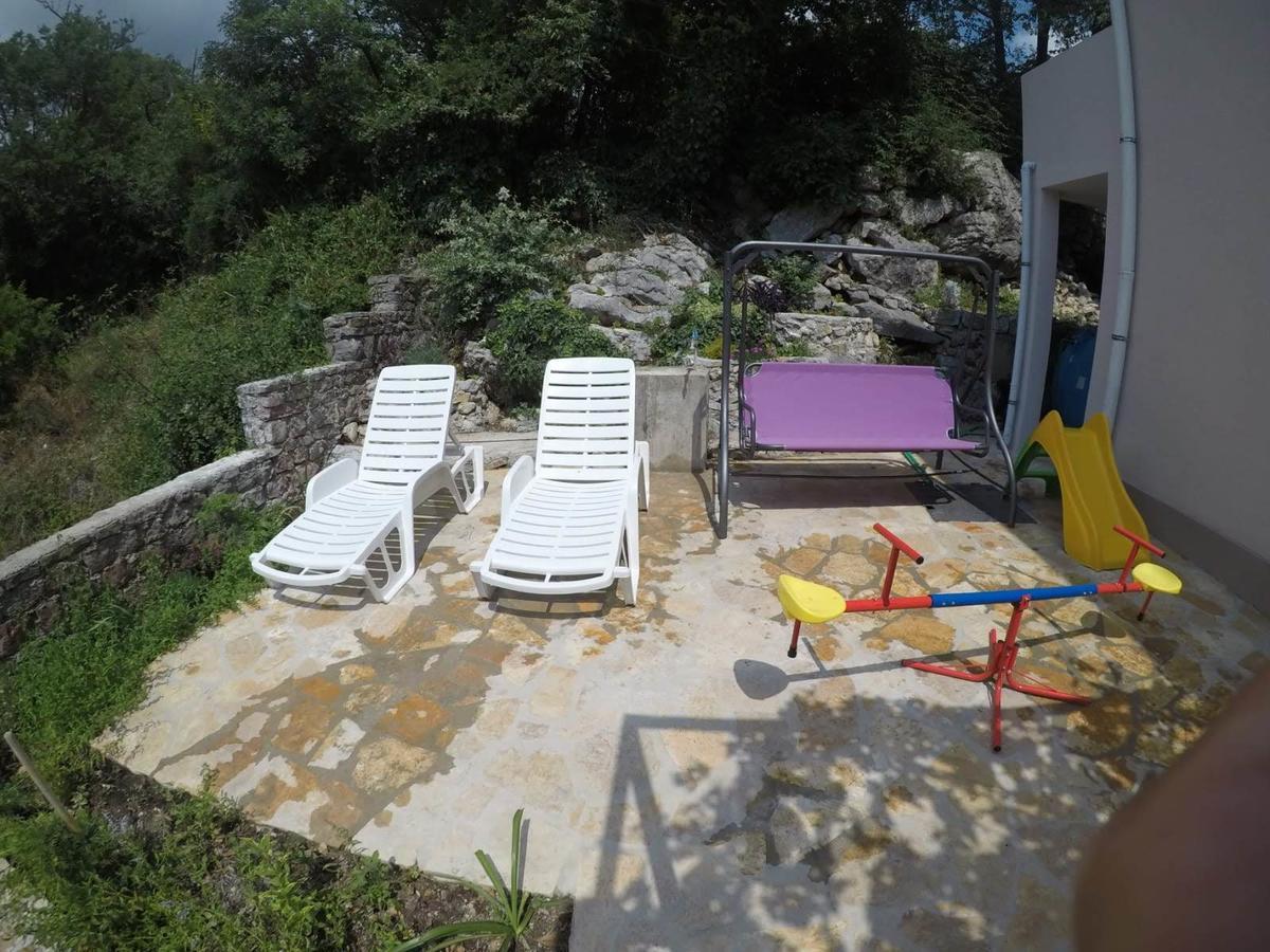 Vila Lucice Petrovac Buitenkant foto