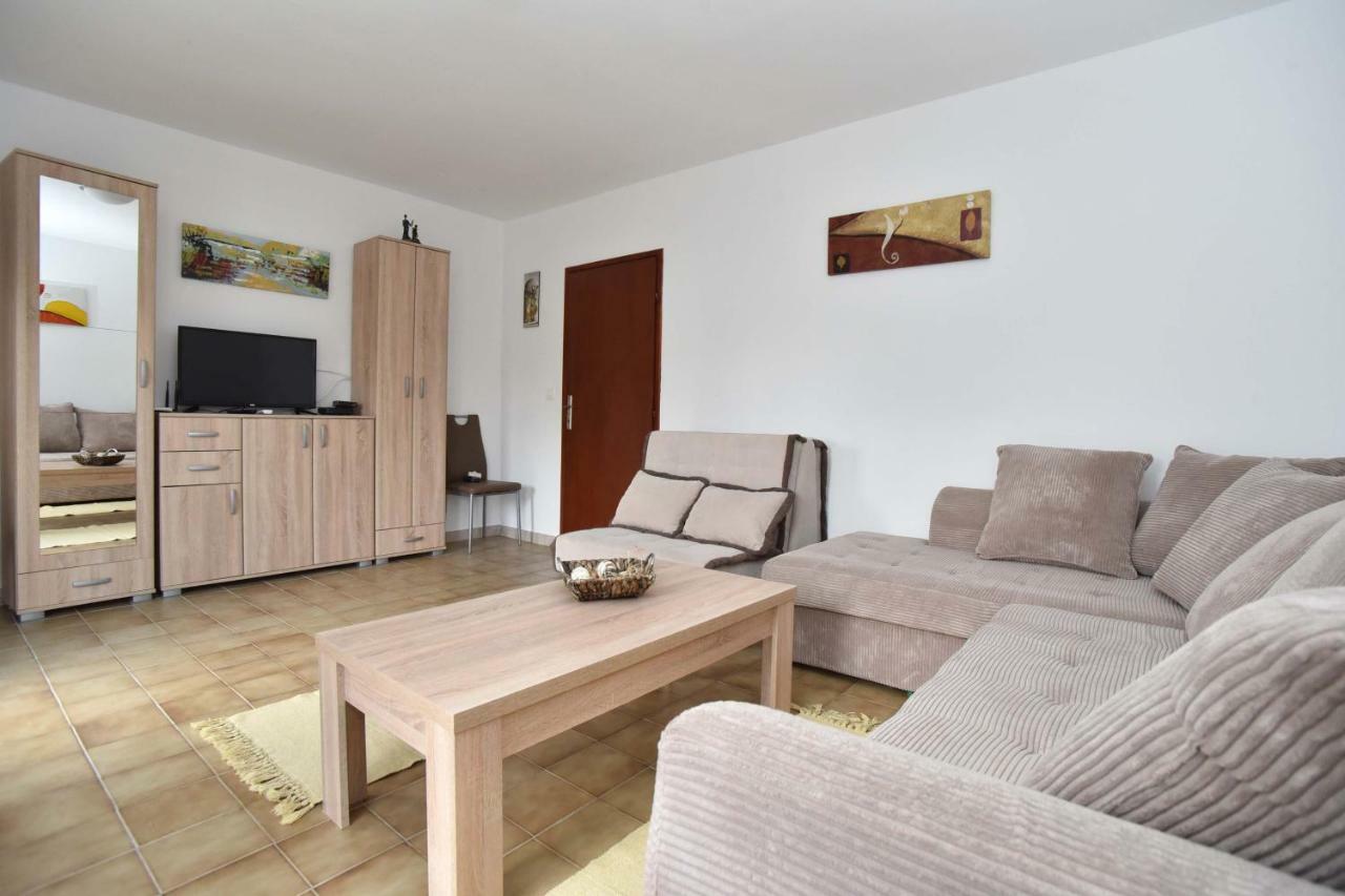 Vila Lucice Petrovac Buitenkant foto